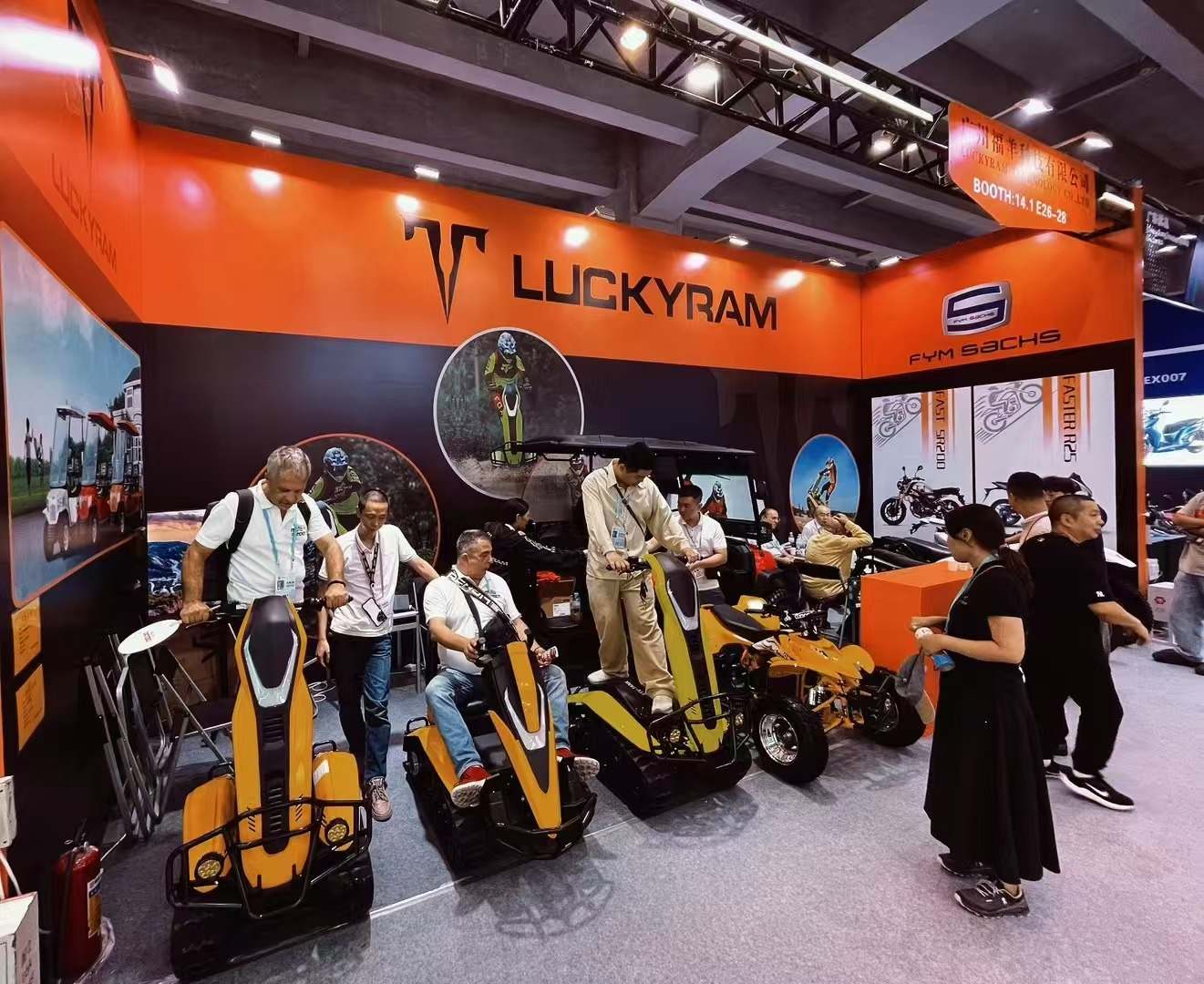 Luckyram Atvs поймает глаза иностранных покупателей на 136 -й Canton Fair